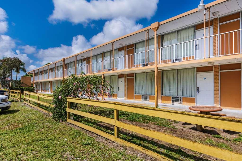 Red Roof Inn Vero Beach - I-95 외부 사진