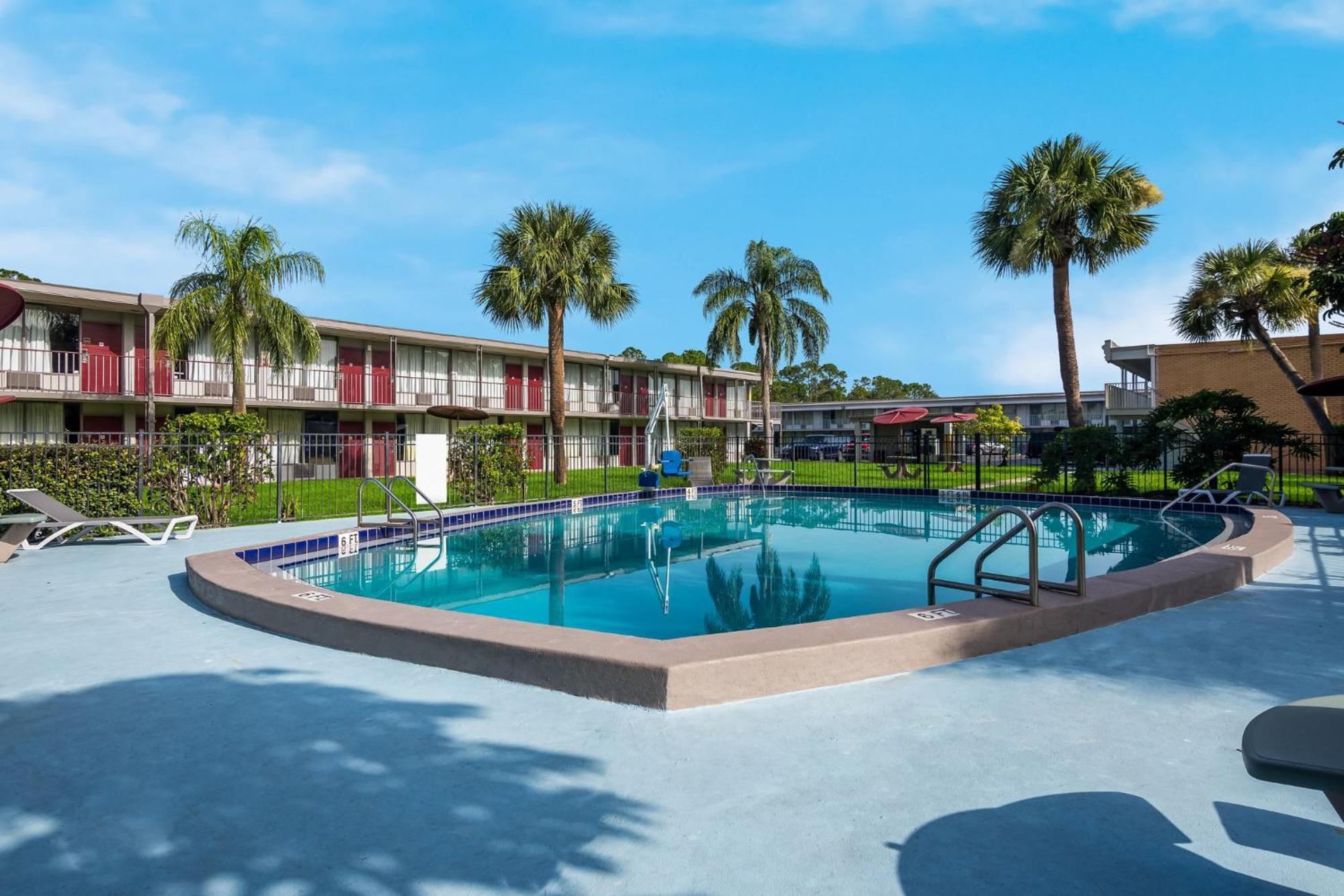 Red Roof Inn Vero Beach - I-95 외부 사진