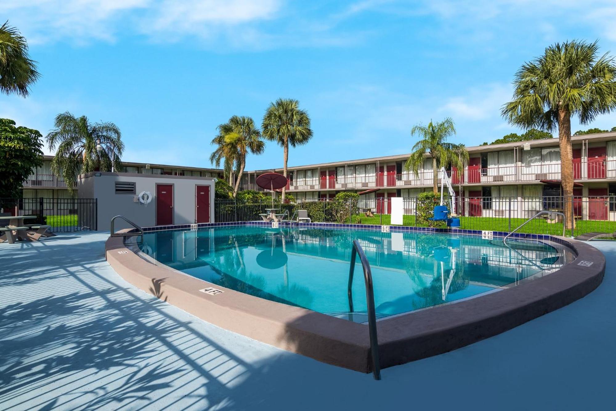 Red Roof Inn Vero Beach - I-95 외부 사진